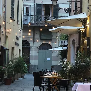 La Casa Sulla Piazzetta Albenga