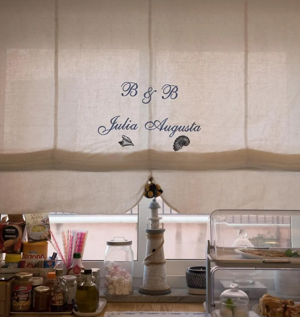 B&B Iulia Augusta Albenga Alojamento de Acomodação e Pequeno-almoço